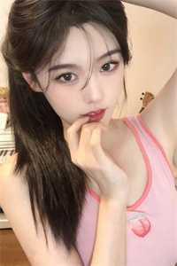 明月有意还顾我